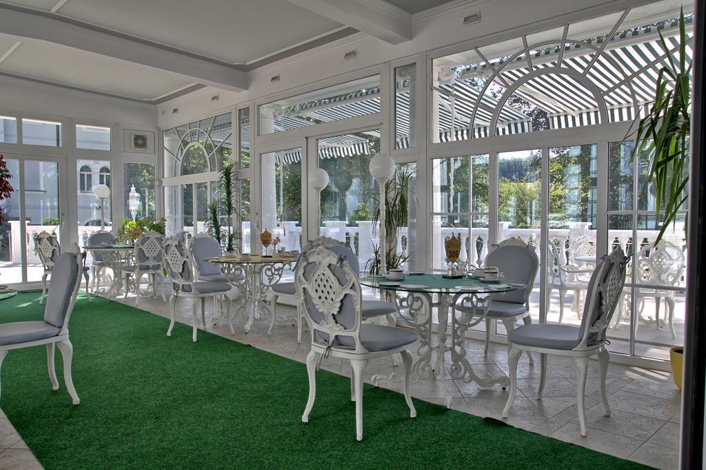 Esplanade Spa And Golf Resort Marianske Lazne Restaurante foto