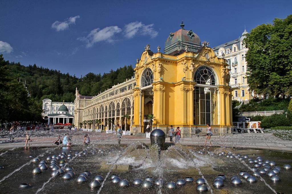 Esplanade Spa And Golf Resort Marianske Lazne Exterior foto